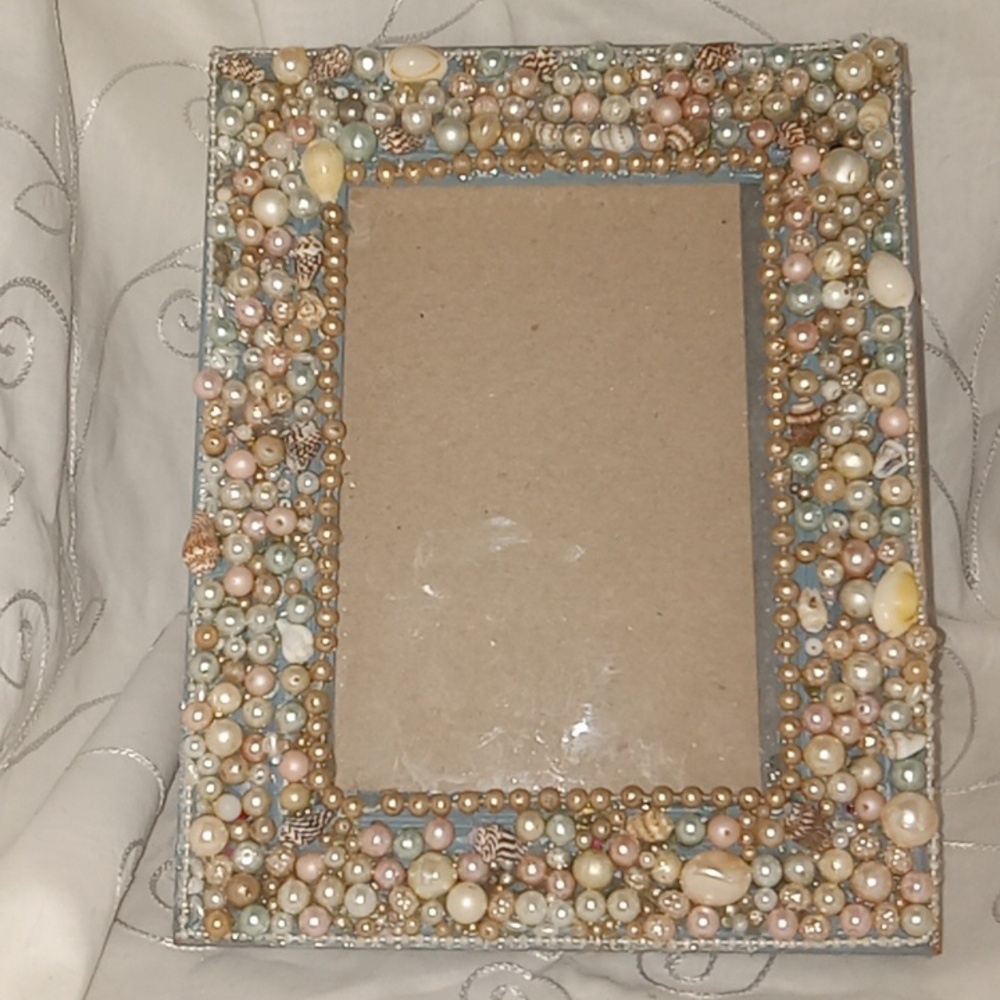 Beautiful Beaded Seashell Picture Frame
